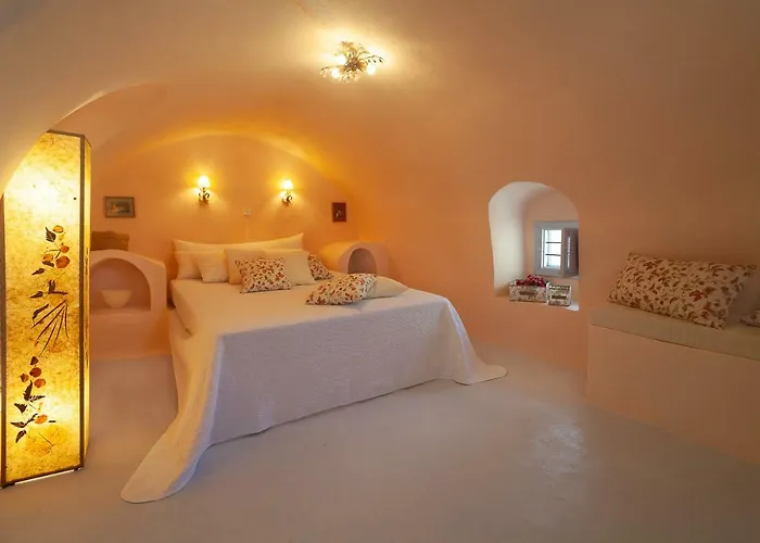 Angels Unique Traditional Semesterbostad Emporio (Santorini)