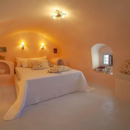 Angels Unique Traditional Tatil Evi Emporio (Santorini)